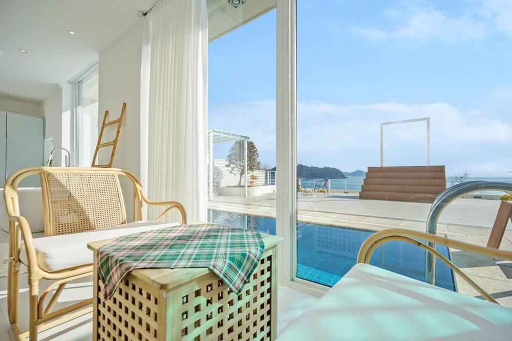 Namhae Yeogi Namhae Hotel ห้อง รูปภาพ